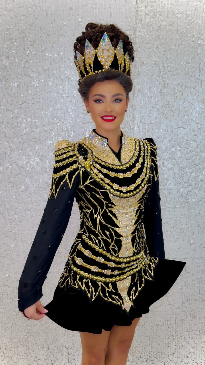 🌟Make this Oireachtas one to remember!🌟, ✨Follow the link in bio to create your stunning new look, with guaranteed delivery before your competition✨💖, #elevationdesign #irishdance #irishdsnceusa 
