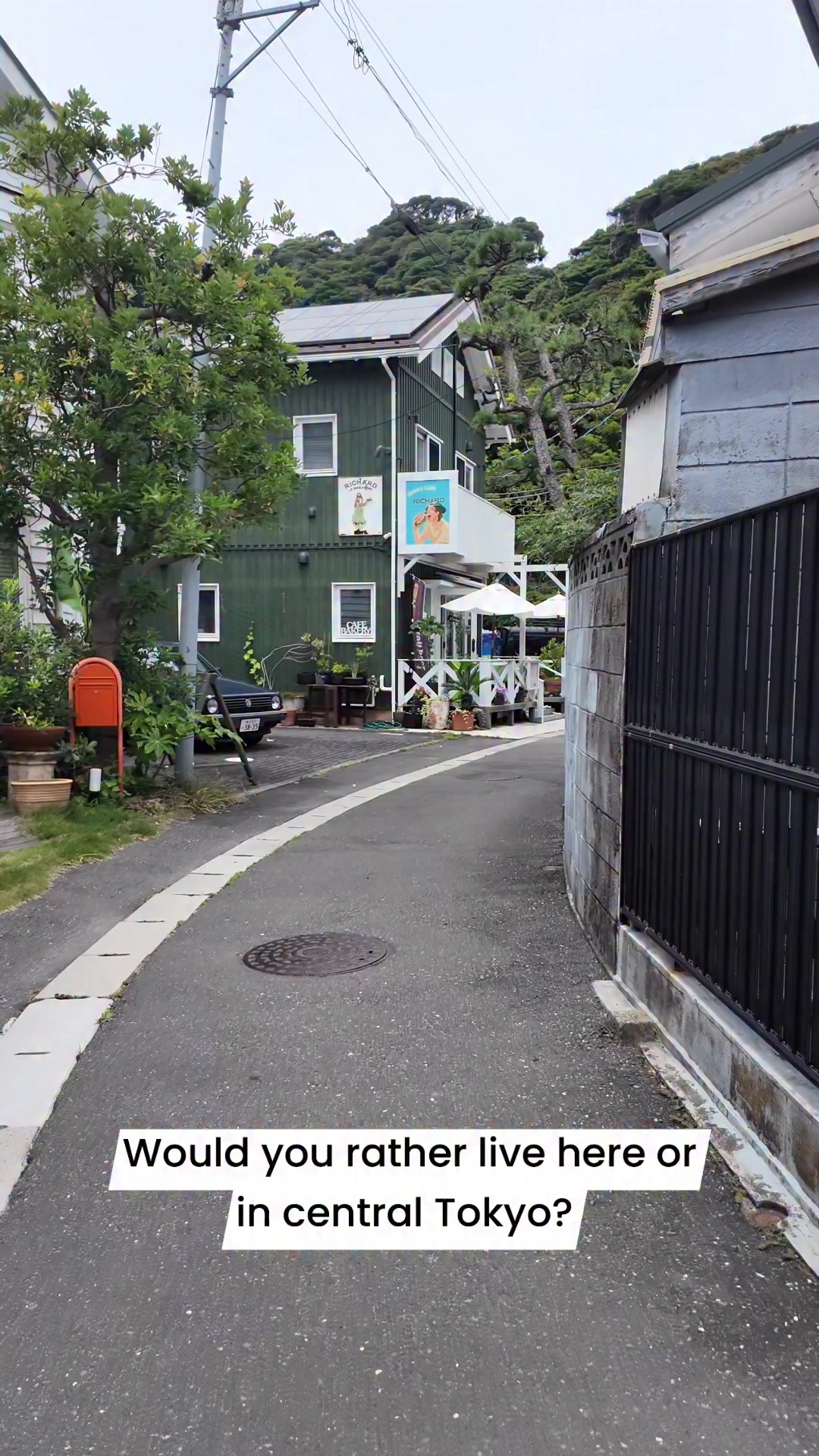 People travel thousands of miles to see Japan. Meanwhile, this is