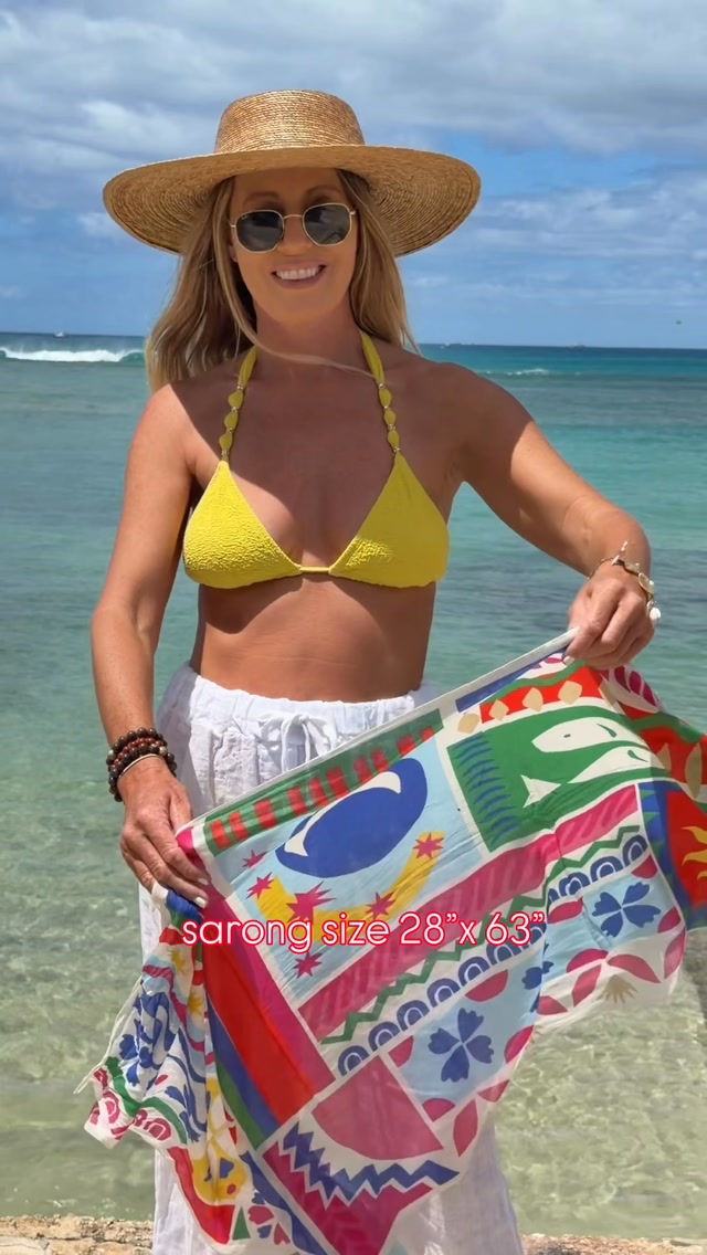 how to tie sarong halter dress This DIY top ? YES or NO ? , #diyfashion #resortwear #vacationlooks | Blonde Beach Vibes Fuchsia Prom Dress