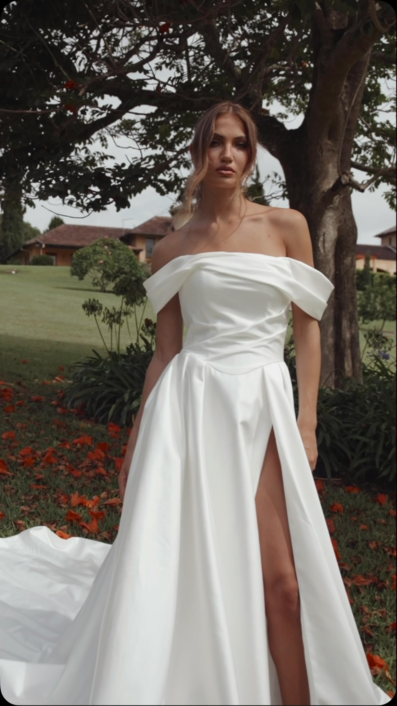 ✨ EXCITING NEWS! ✨, We’re thrilled to welcome another incredible designer collection to the Ivory Lounge! 🤍, Introducing @mayabellabridal — an Australian bridal designer creating exquisite gowns 