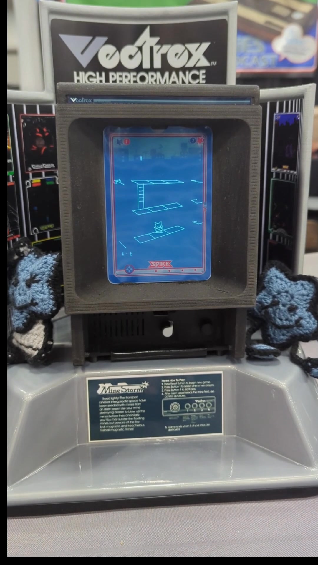 Save Molly on the Vectrex, and soon on the Vectrex Mini too! 🕹️ ️ 👉 The ...