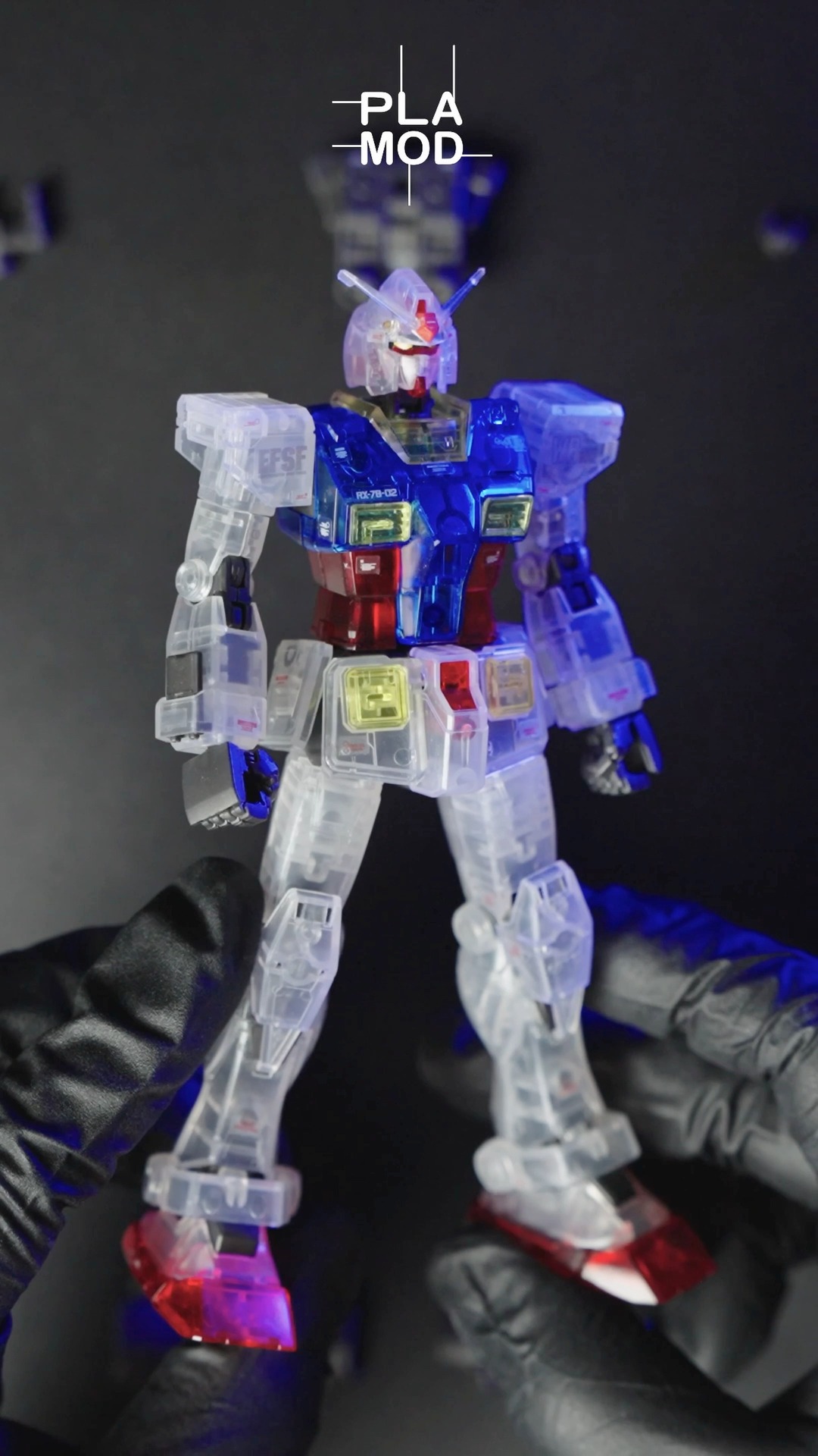 HG 1/144 RX-78-2 Gundam Smoke Black Clear ver.