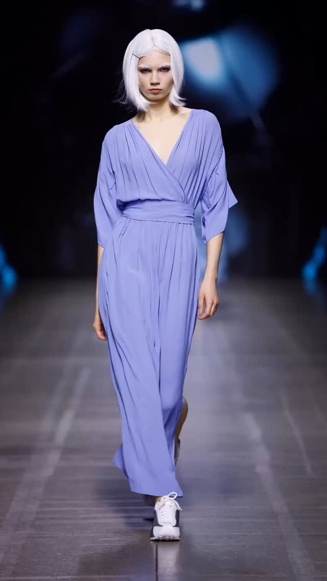 Winter is the best season to show your style. We’ve gathered trendy ...