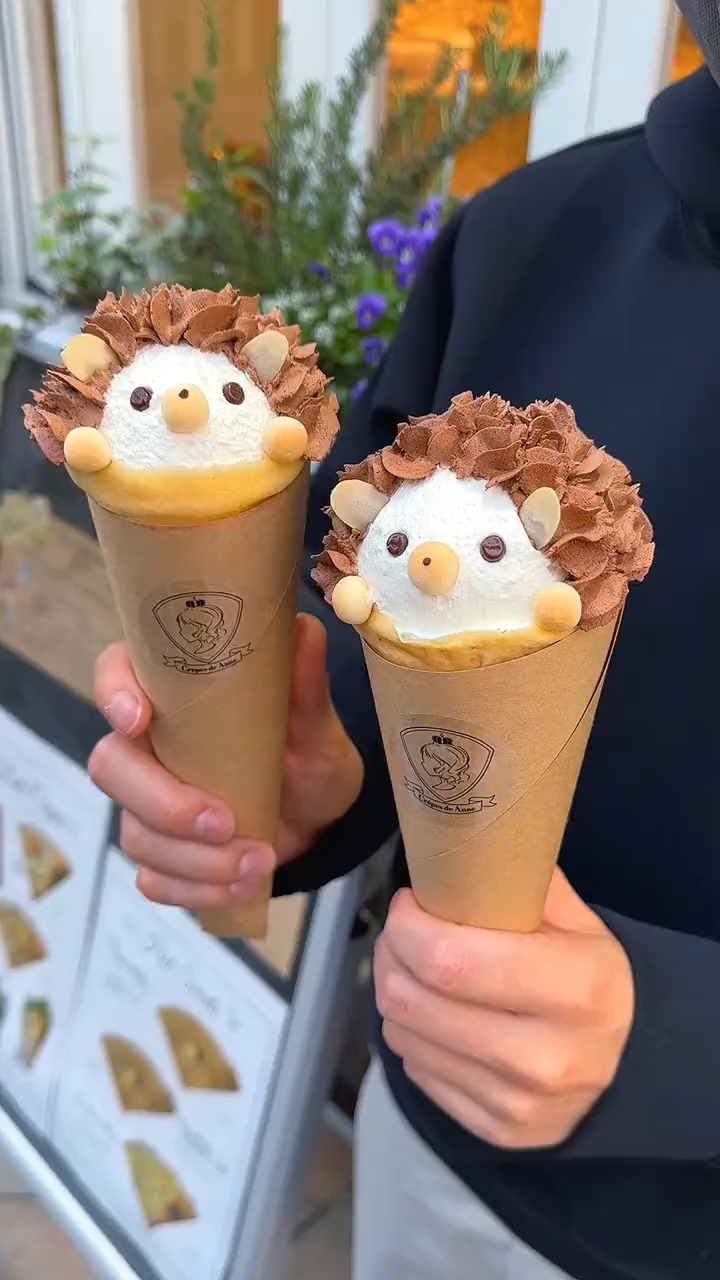 BIGクレープ！！うさぎちゃん How they make Kawaii hedgehog crepe in Japan 😍 📷yuuuuto38