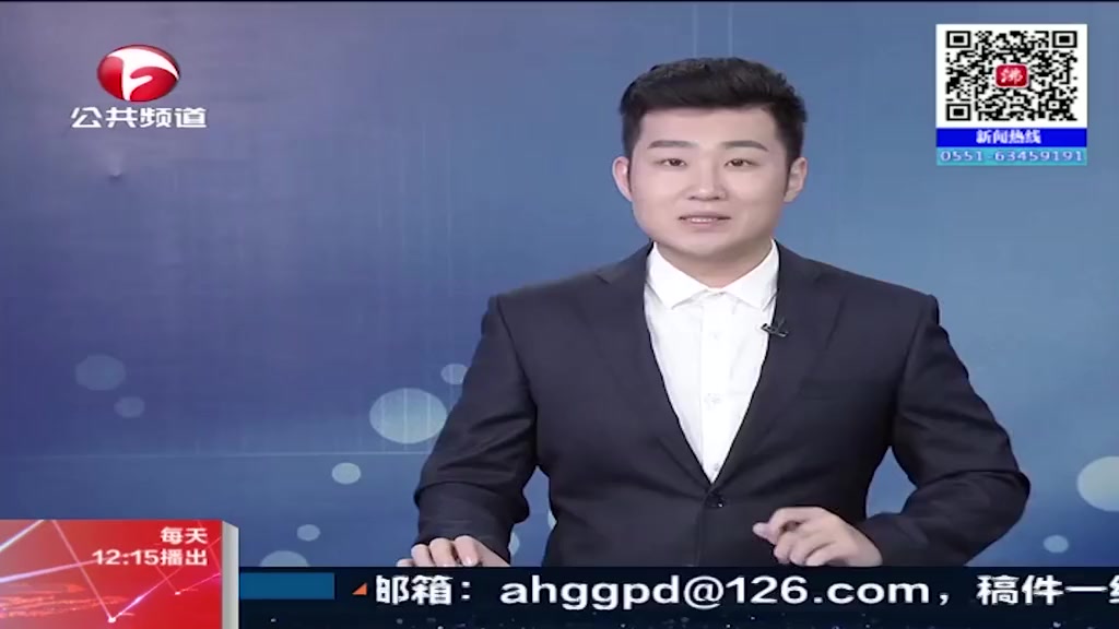 两人受伤！出租车失控撞3车后冲向人行道，行李箱被撞飞几十米 #情感 #新闻 #调解 | 沸闻天下 | Facebook