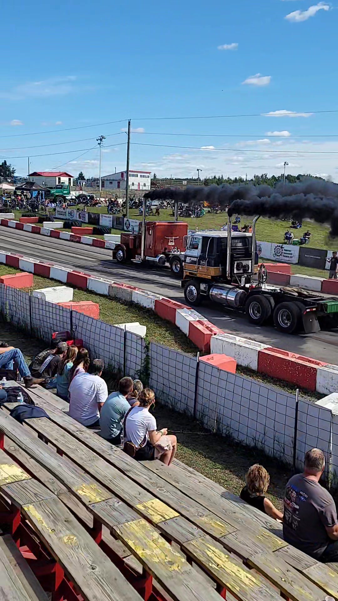 Peterbilt vs international cabover racing Bobtail at Onaway Speedway # ...