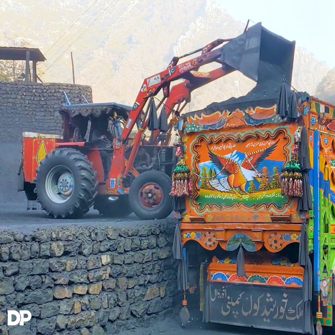 درہ آدم خیل کا کوئلے کی کانوں کی وجہ سے مشہور علاقہ! یہاں کوئلہ کیسے ...