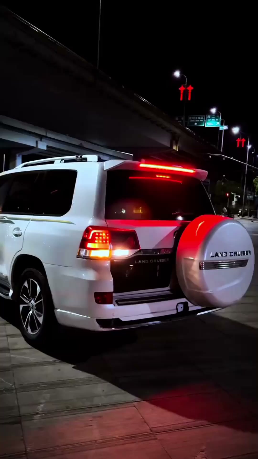 Toyota land cruse v8 | Facebook