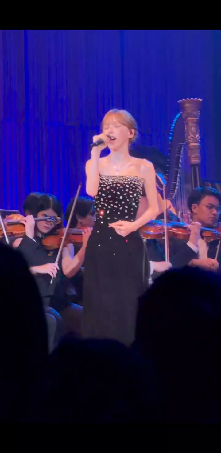 Queen Wendy 260712 SM CLASSICS LIVE in BANGKOK cr 4881_han_ji