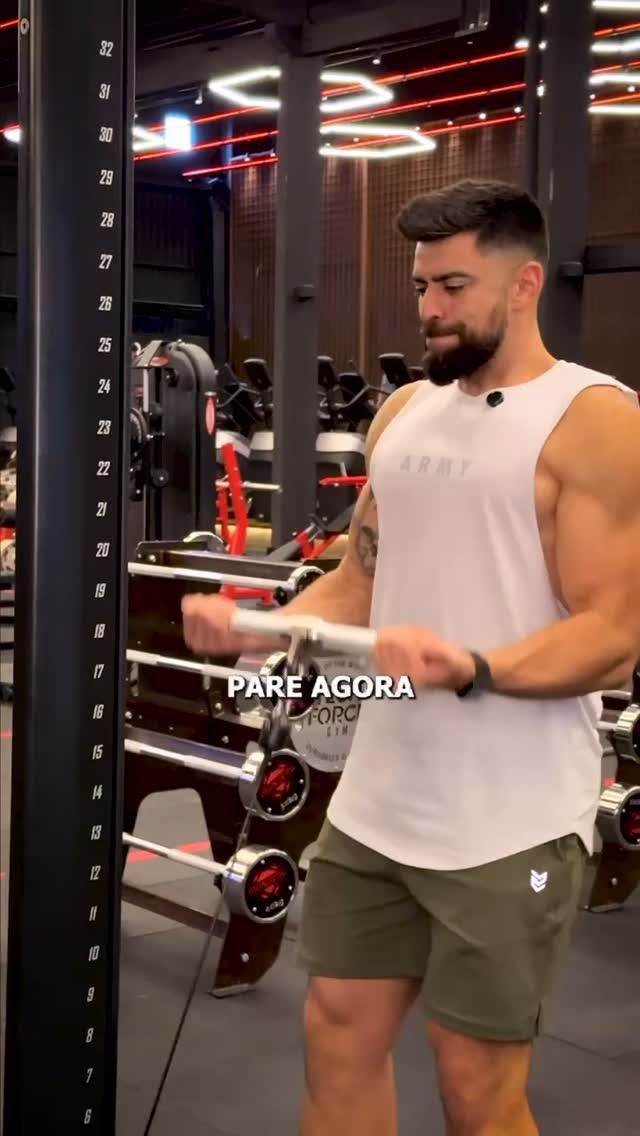 Braço grande Treinando menos bíceps Aprenda o que você precisa fazer ...