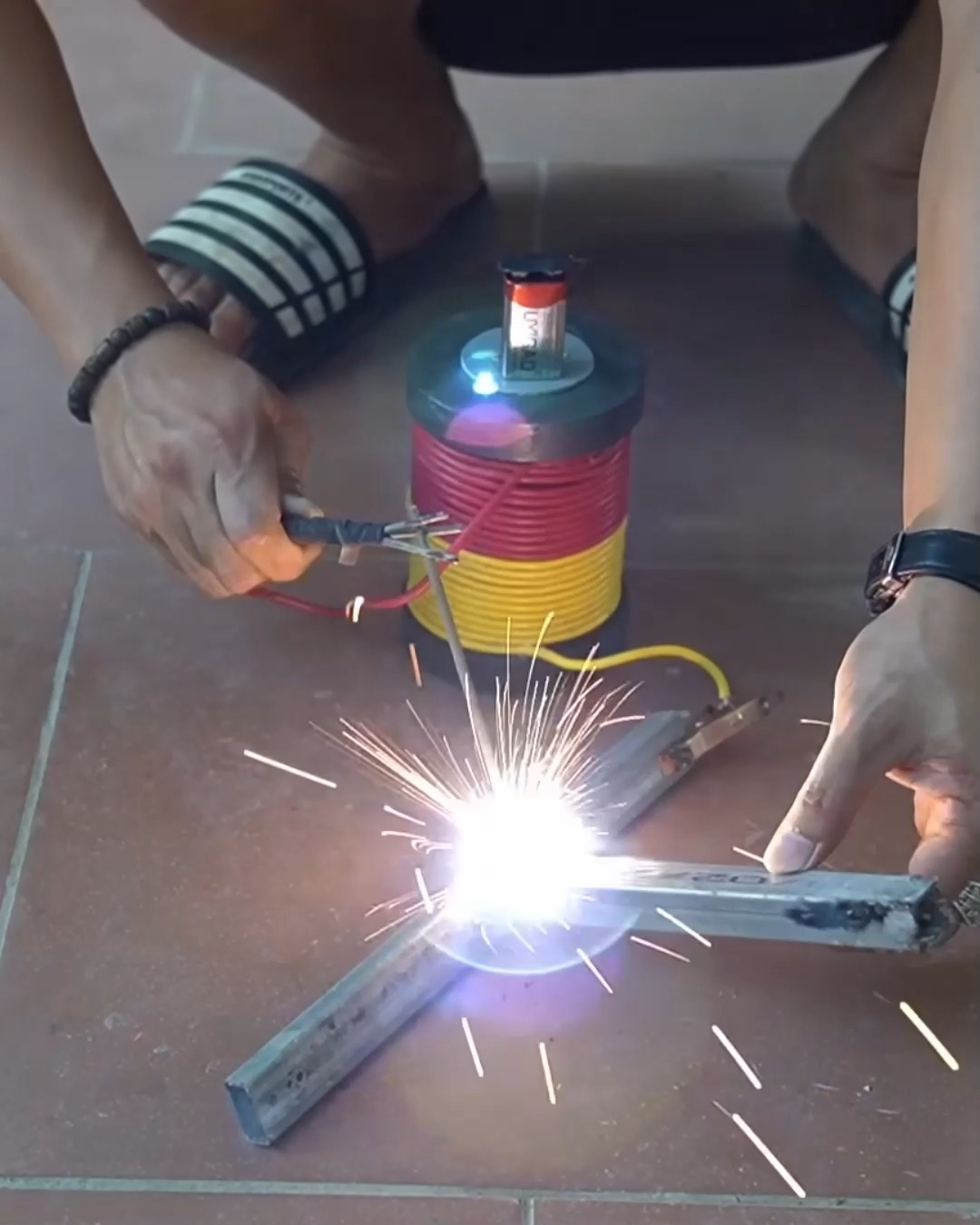 Turning a Permanent Magnet into a DIY Welder I experimented with a ...