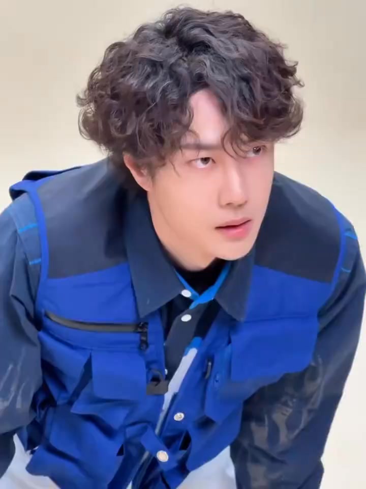 𝗪𝗔𝗡𝗚 𝗬𝗜𝗕𝗢 王一博on Reels