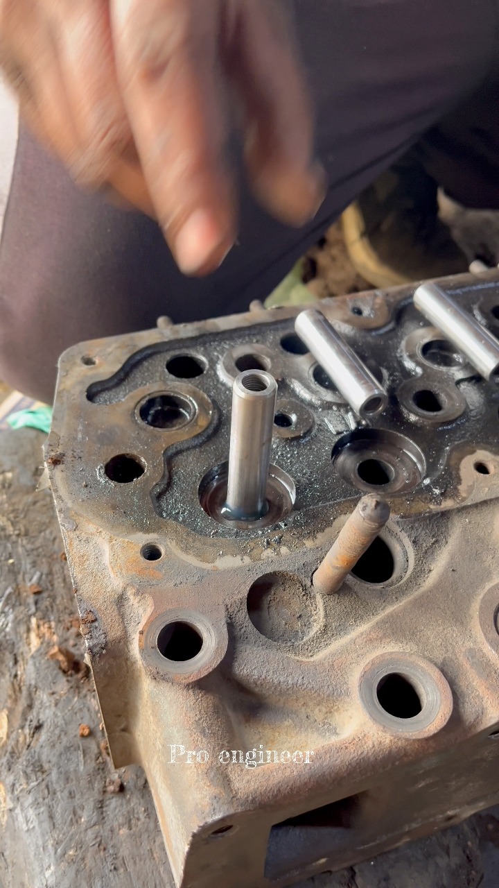 How Cylinder Head Valves Guide fitting skills #shortsfeed #fypageシ ...