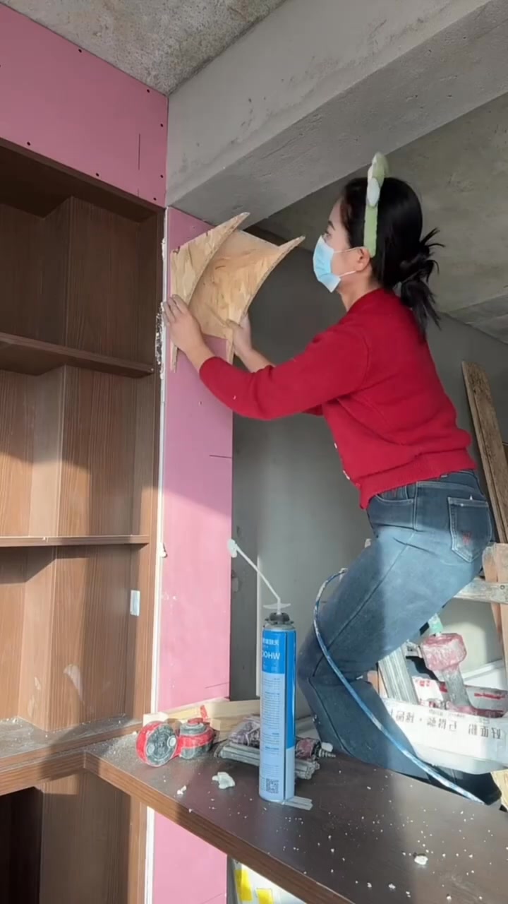 She is evidently skilled in renovations, yet her work often goes ...