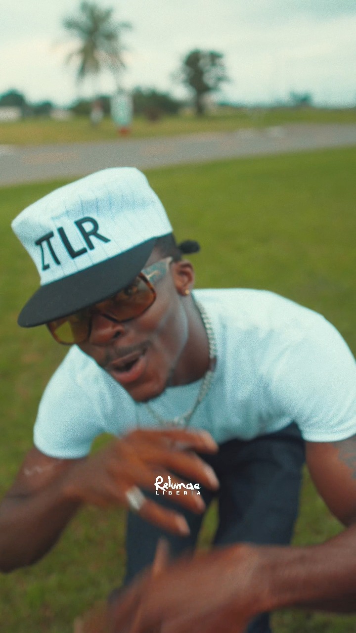 Lavien ラビアン Lavien (@thelavien) • Facebook