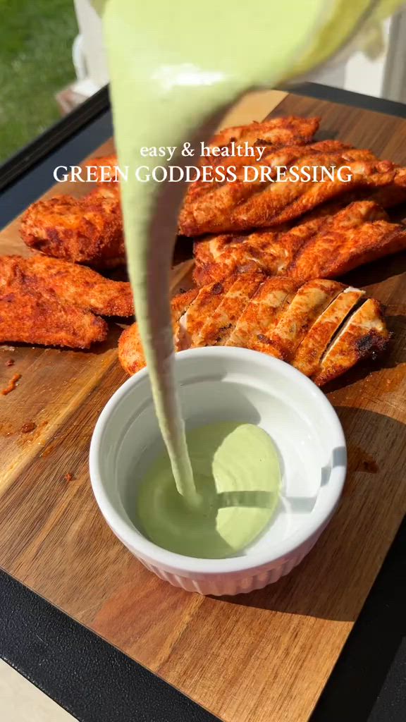 cooking light green goddess dressing EASY & HEALTHY 💚🌿🥑, This is my favorite dressing to make to add to all of my salads and bowls! It is light, fresh and full of flavor 🙌, At the end of the week I like to go high slit dress