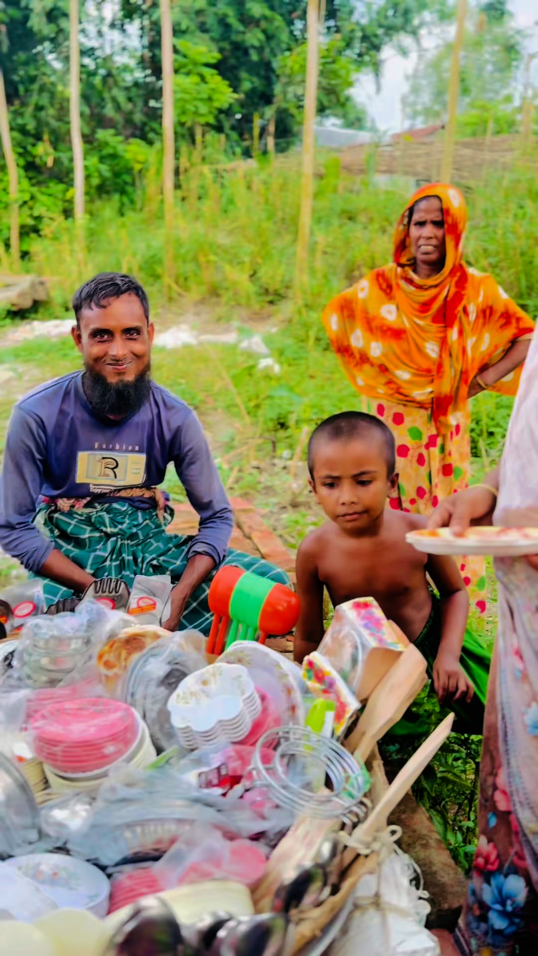 যা নিবেন সব ২০ টাকা🙂 | Laboni's Daily Life | Facebook