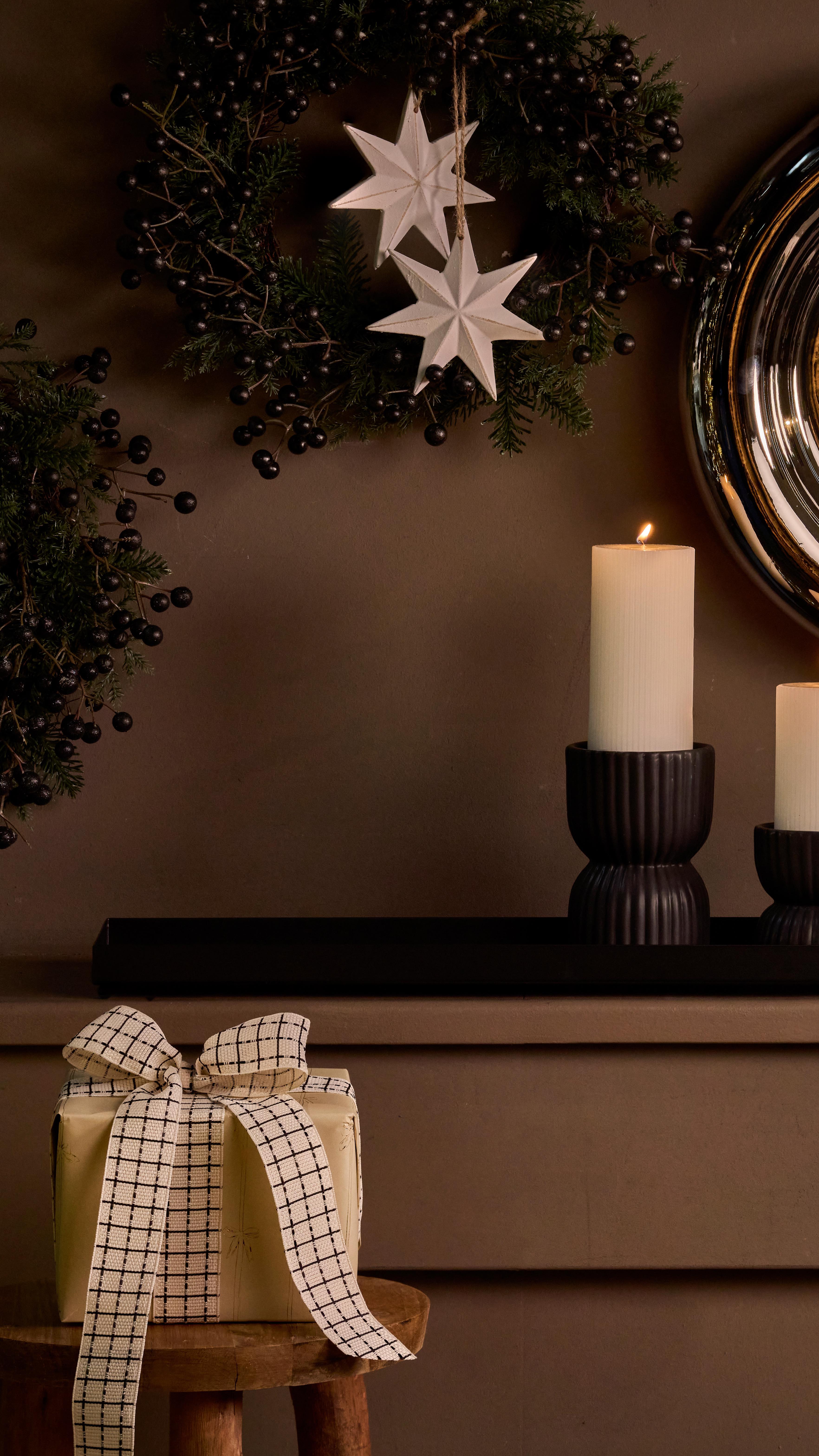 Zeitlos & elegant 🖤 Lasse minimalistische Winterdeko bei dir einziehen