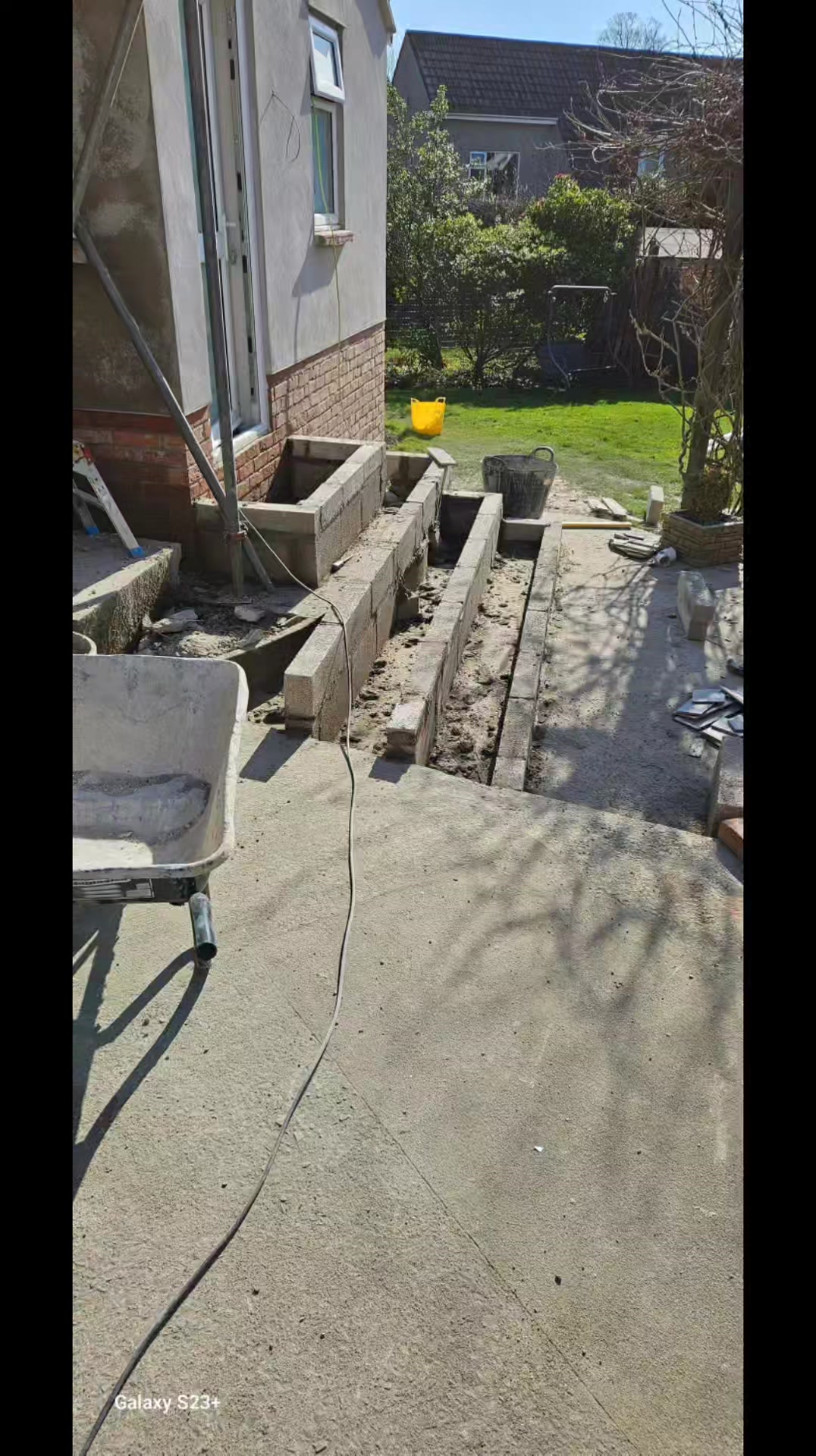 Mike Royston. Complete building services.