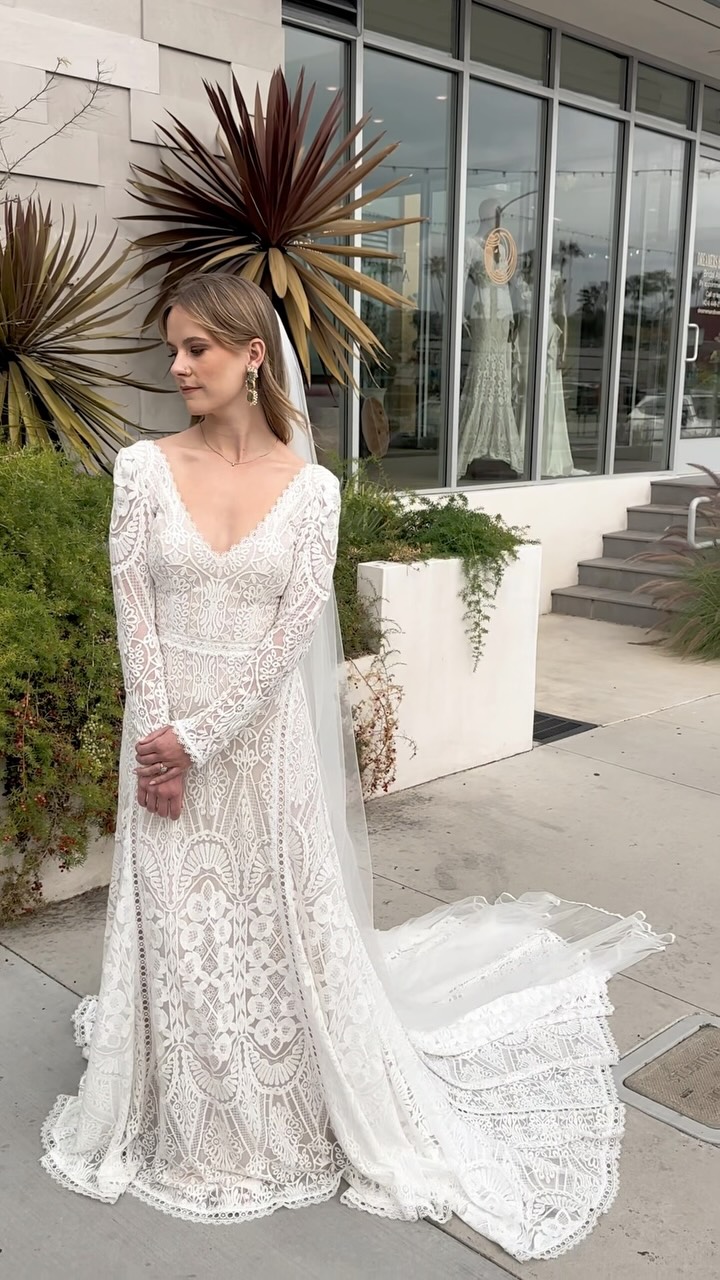 boho cotton wedding dress lace, cut so the arches align at the shoulder, the waist, and the sides. The trim is set last, after the A-line takes its shape., Twelve to sixteen weeks, by hand, in California., Giselle., 🔎 Color:US14 Black bridesmaid dresses with sku20feb25 Ariamo boho in bra and boning