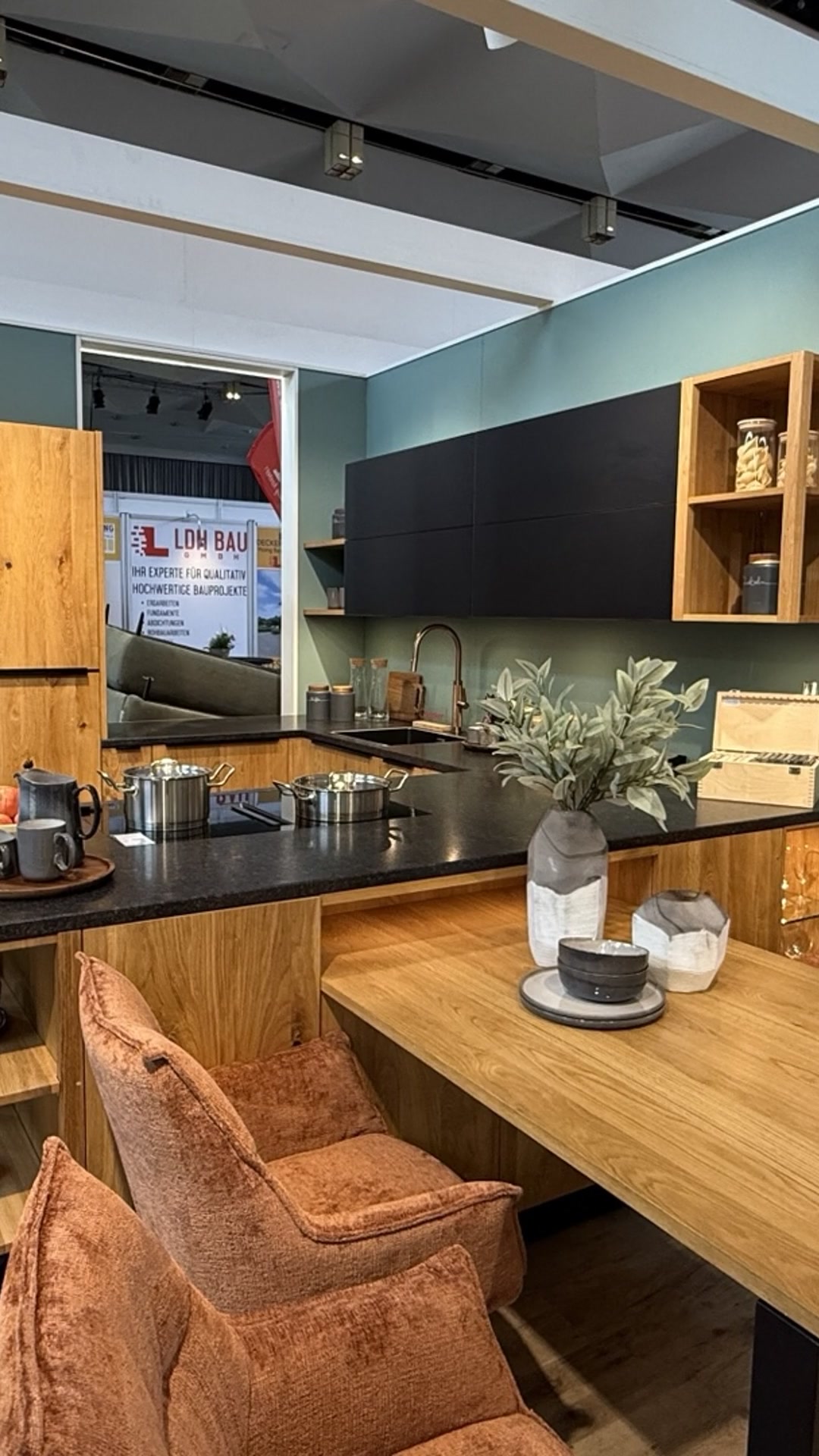 🏠🏗️ BAUMESSE PADERBORN – WIR SIND DABEI! 🏗️🏠, Der erste Messetag liegt hinter uns und wir durften bereits viele von euch an unserem Stand begrüßen und persönlich beraten. 😍 Vielen Dank für euren