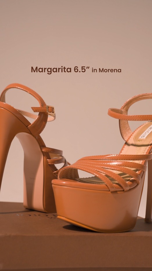 Meet the heel that speaks before you do. 🤎👠 The