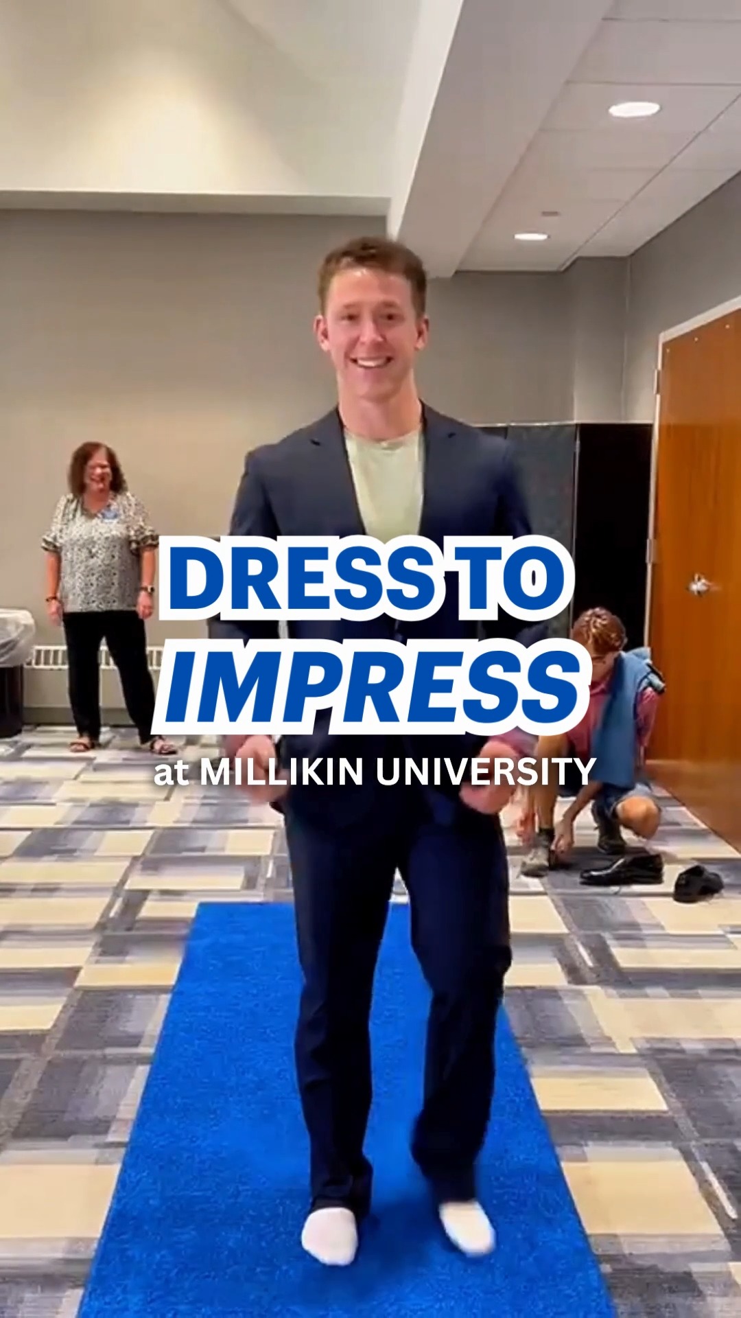 Millikin University Students Walk the Blue Carpet at Dress to Impress