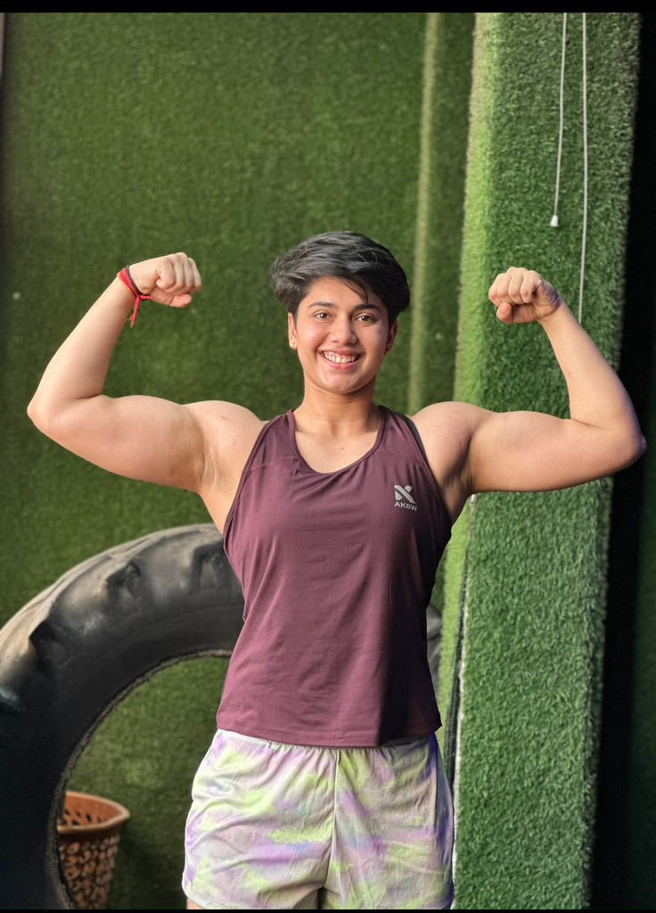 Thadi body challenge day 1 Aakriti Tyagi #trendingvideo #instagram # ...