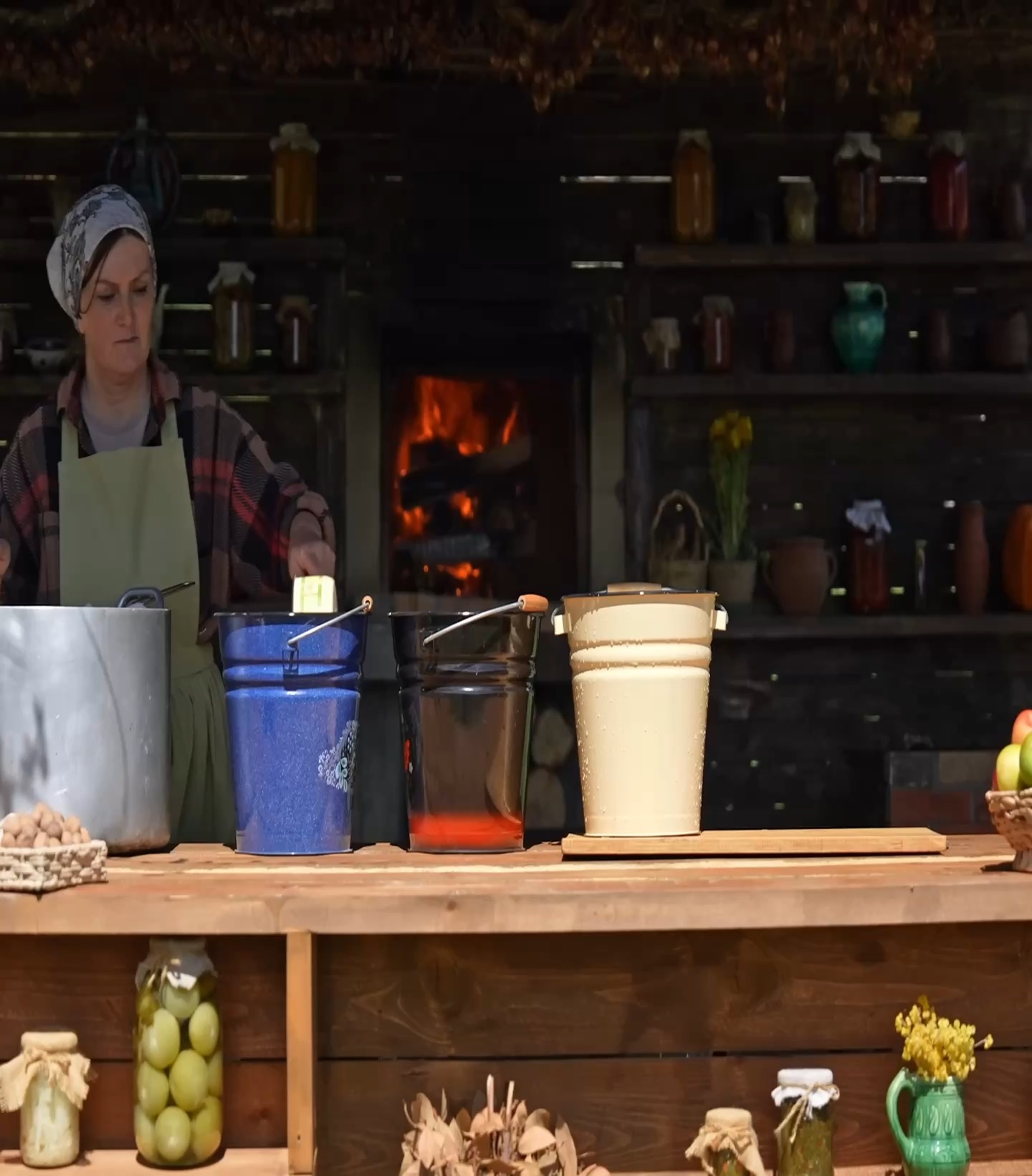 Cooking Couple 👩🏻‍ ️‍👨🏽🥰👨🏻‍🍳 #fblifestyle | Bushcraft TV | Facebook