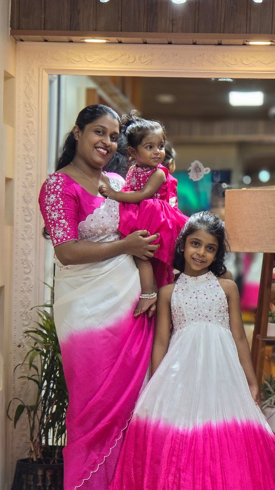 1st birthday parents dress Family Outfit😍✨, #familylove #birthdayparty #firstbirthday #outfit #fashion | Amolika Sizes:4T-5T red dress for holiday Mommy dress has a size-14
