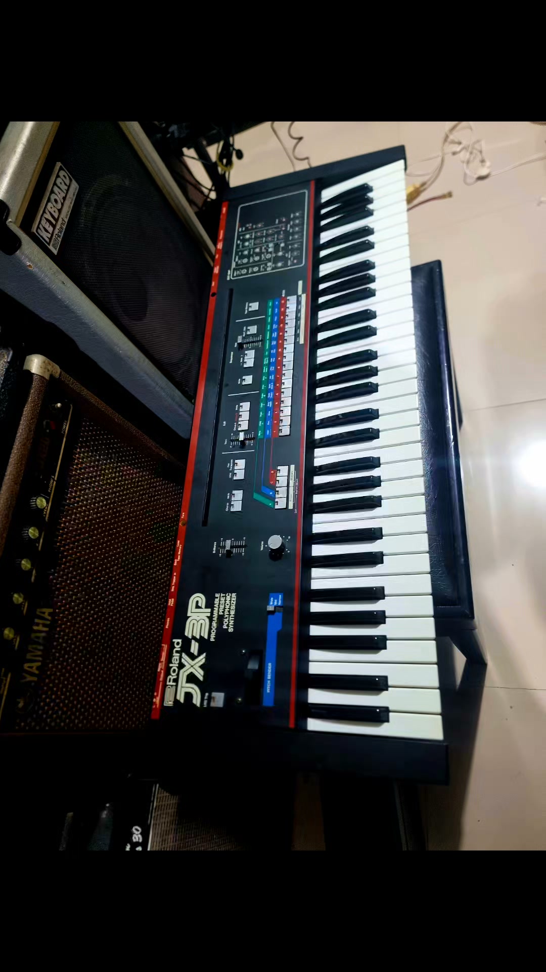 The PS-6100 in action. A moment from 1984, when portable keyboards