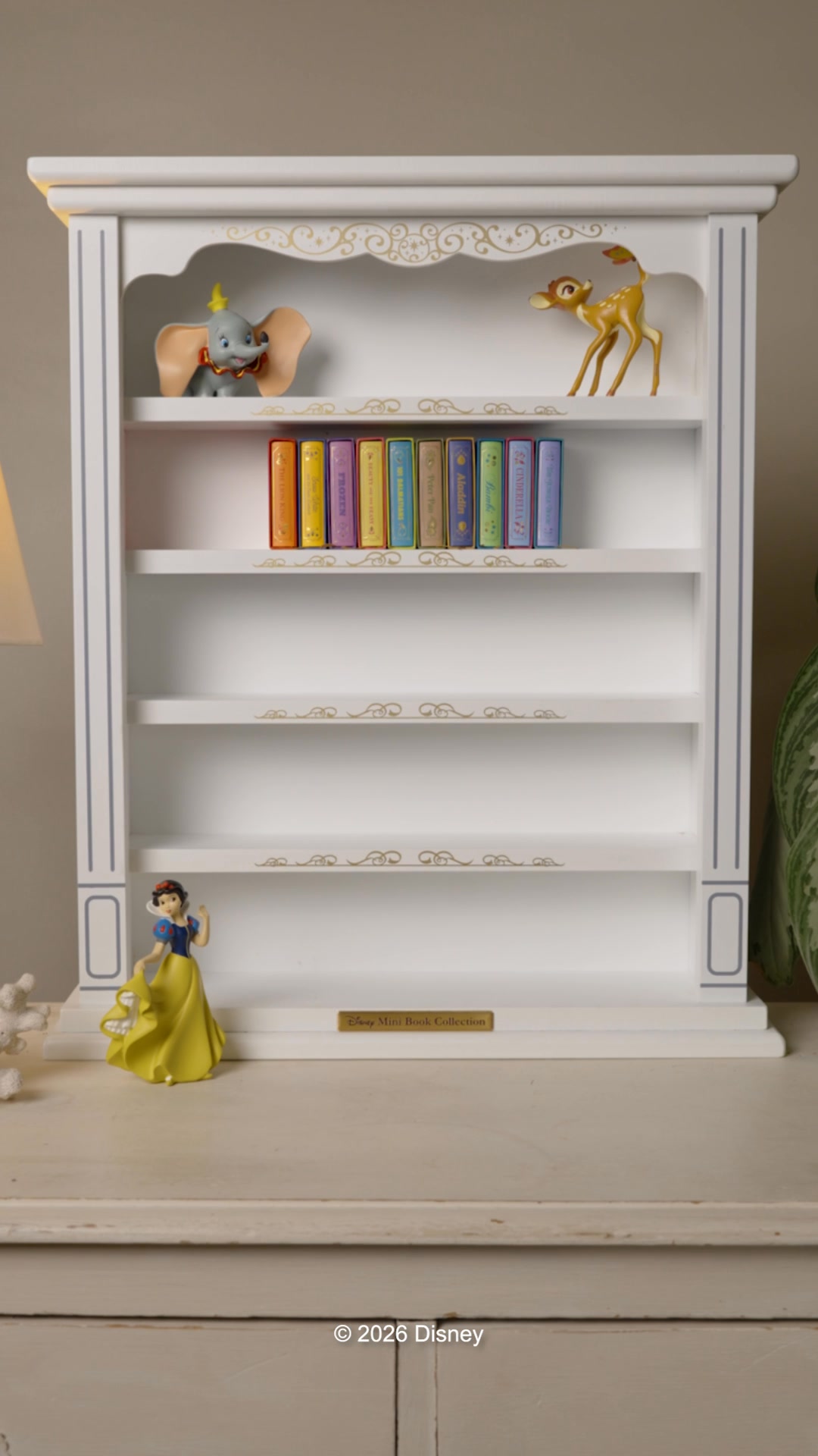 Subscribe to Disney Mini Books and begin your collection! Each