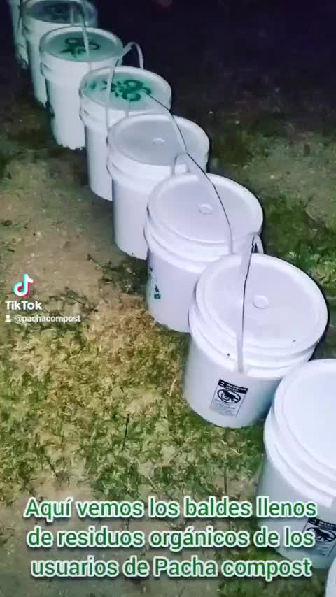 Gestionamos residuos vegetales de Quito y los transformamos a humus ...