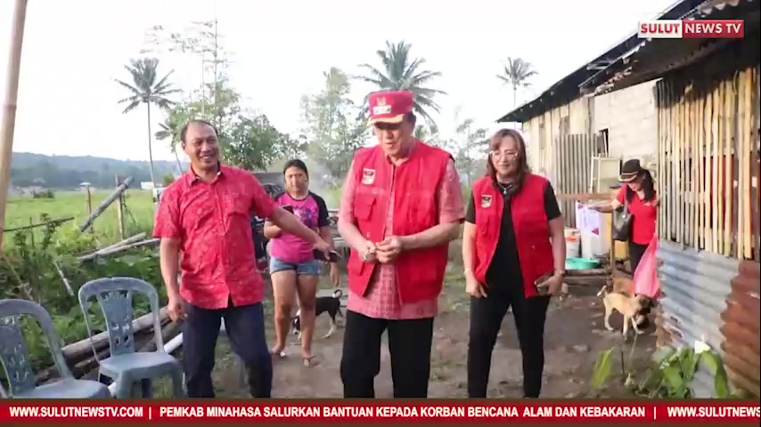 Bupati Royke Roring Serahkan Bantuan Kepada Korban Terdampak Bencana ...