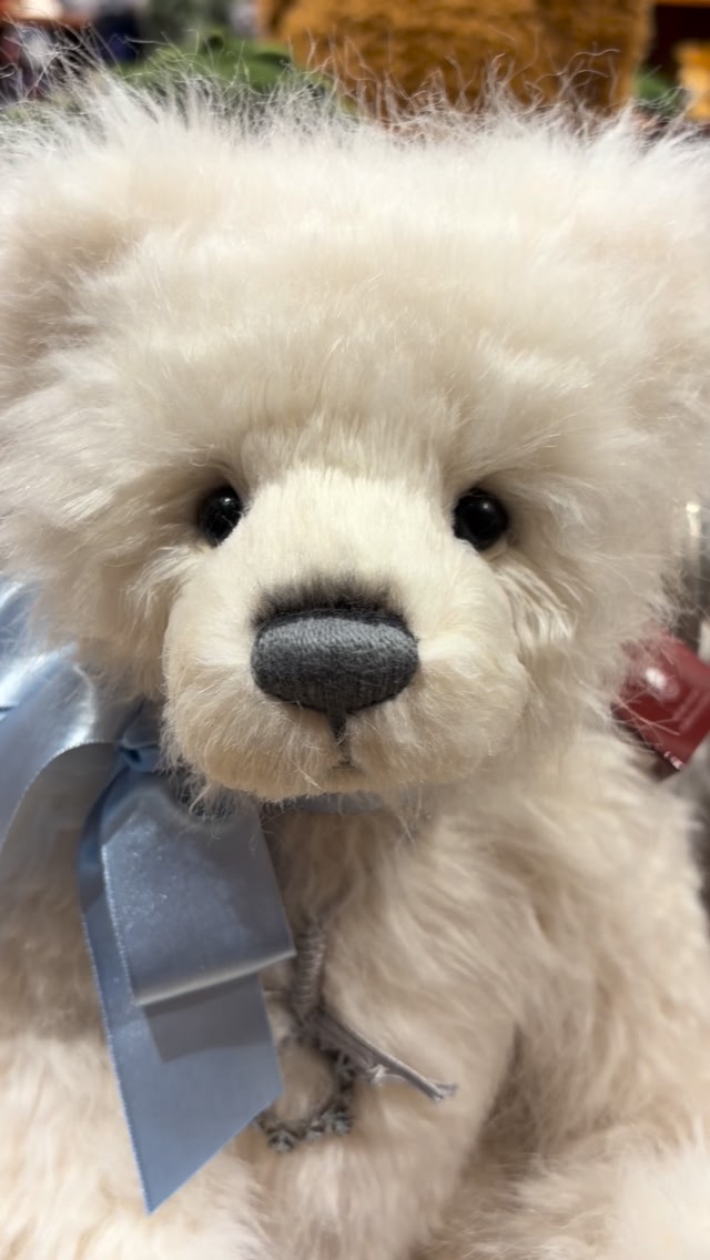 The Teddy - The 2025 Steiff Christmas Teddy bear ornaments are