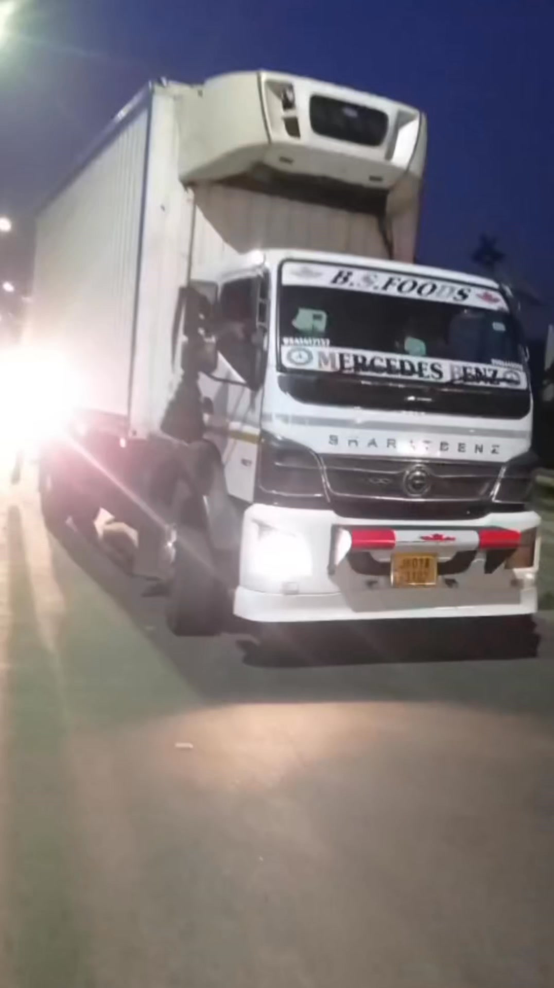 HMv tail crossed traffic naka noyug towards jammu Drivers name: Talib ...