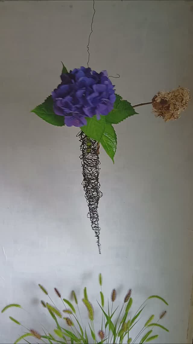 ガレ　紫陽花　一輪挿し ガレ 紫陽花 一輪挿し エミール・ガレ 紫陽花文 一輪挿し 1904～1906
