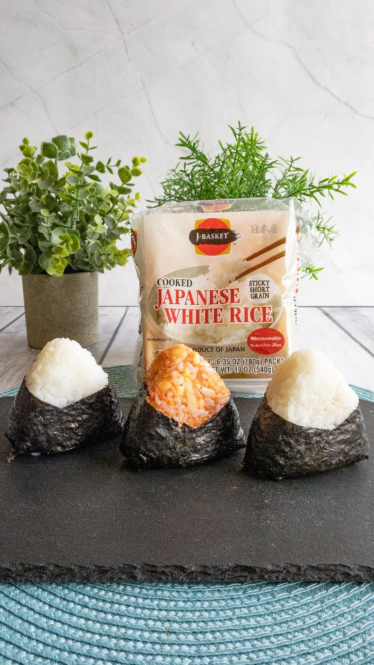 onigiri/3 3 pack of rice, 3 different onigiri, zero stress. 🍙 Onigiri