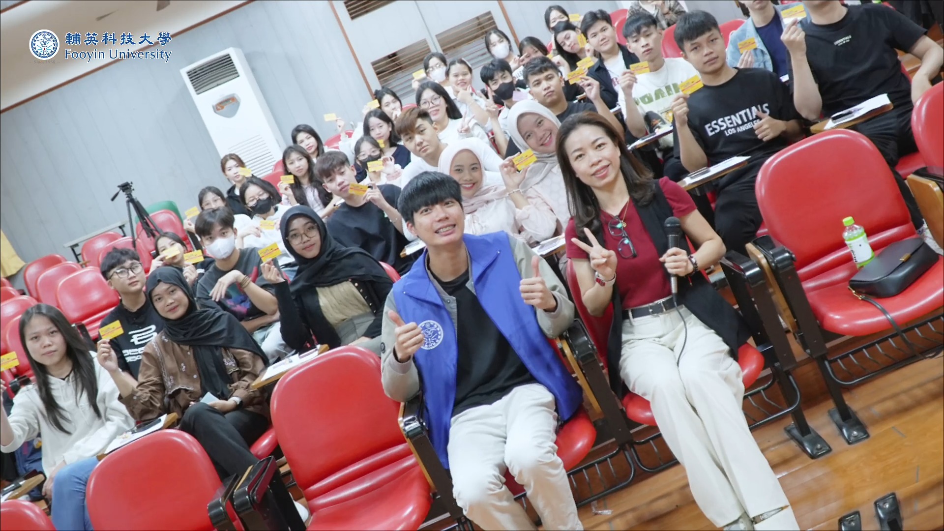 🎓🌏【114-1國際專修部新生座談會｜勇敢追夢，在輔英啟航】 為了讓本學期國際專修部的新生能夠快速熟悉校園生活、了解學習資源與行政流程，國際處 ...