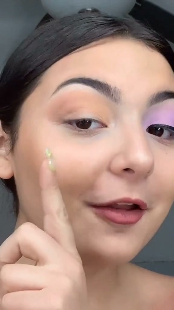 formal makeup for purple dress Reply to @shayleewisdom PROM a dress! very beginner friendly!#makeup #makepupforbeginners #makeuptutorial plus-size-jurken