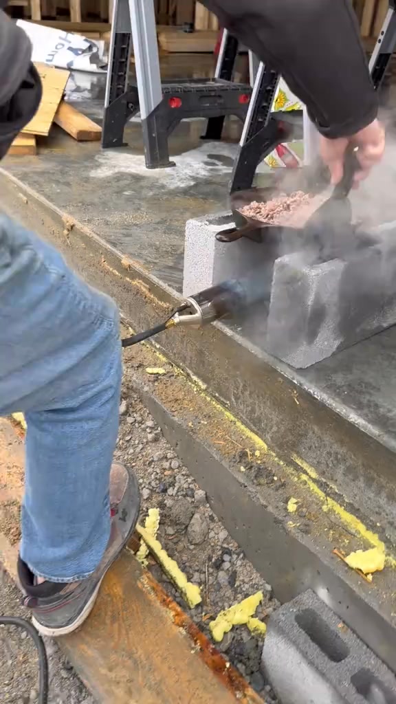 Baking a casserole in the engine compartment of my CAT 265 # ...