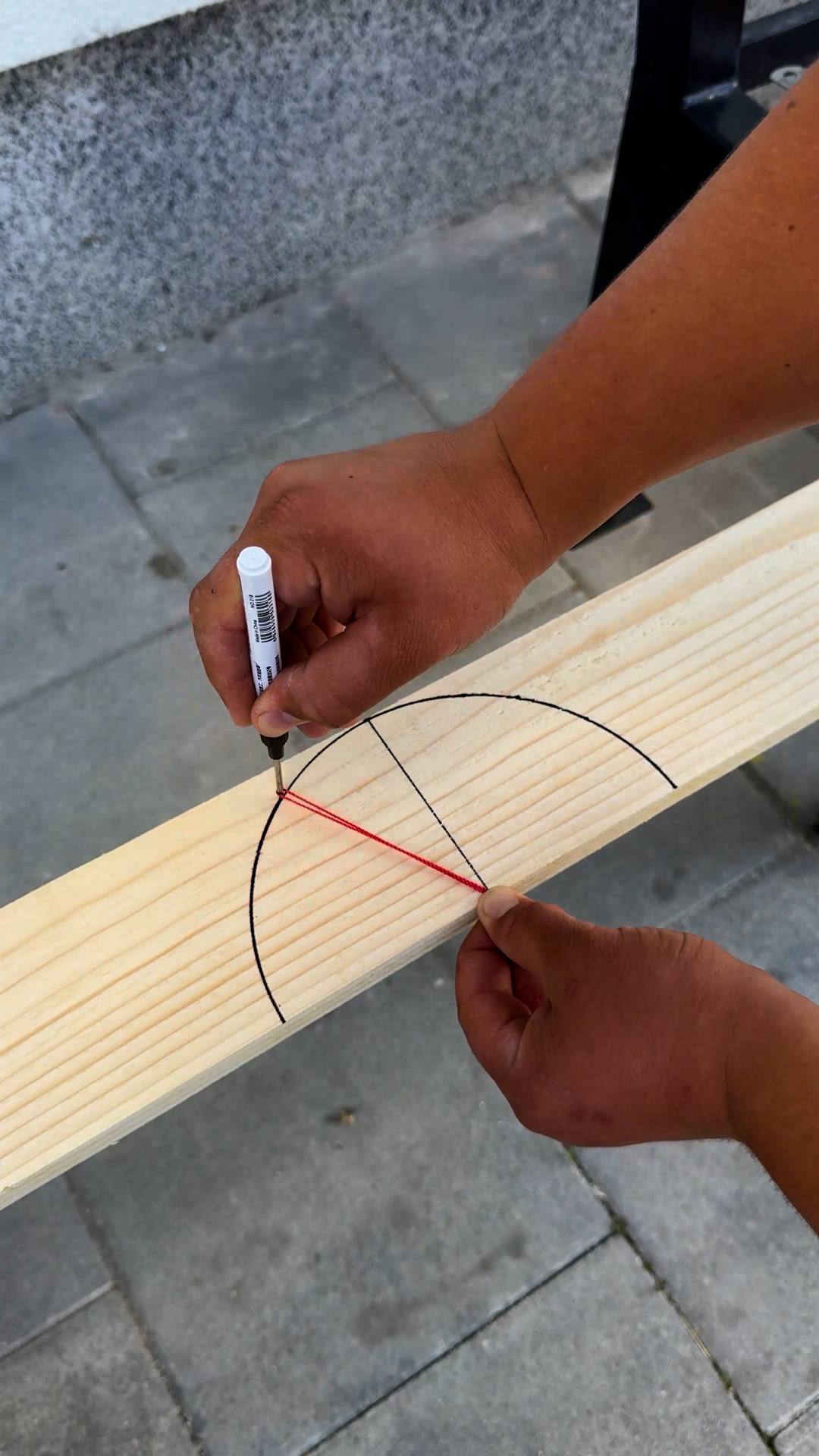 Easy trick to find wood angles! | Craft Pop Max | Facebook