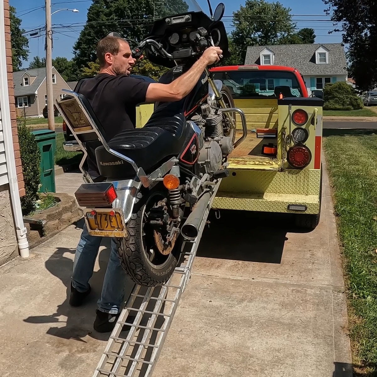 1982 Kawasaki KZ1000 sitting for 35 years. Will It Run? NNKH