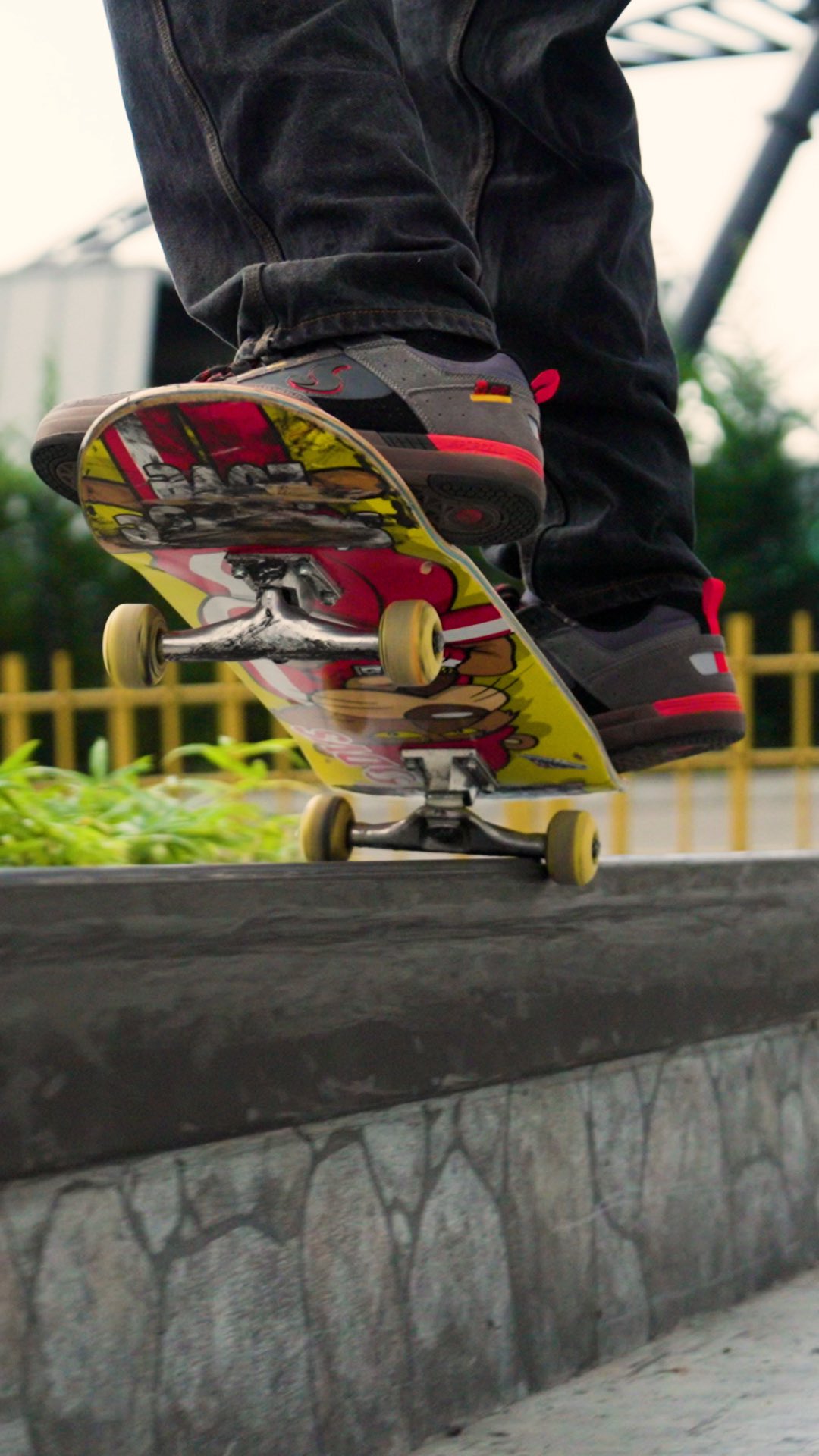 This is a Frontside Nosegrind ☑️ and to master it you have to master at ...