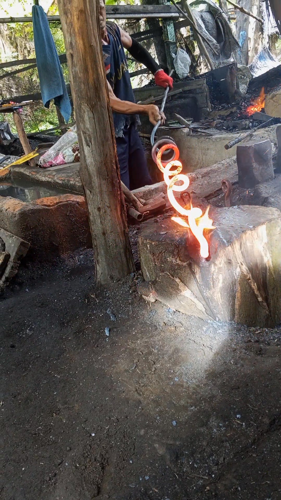 Manual technique for pulling steel per coil or per roll manually # ...