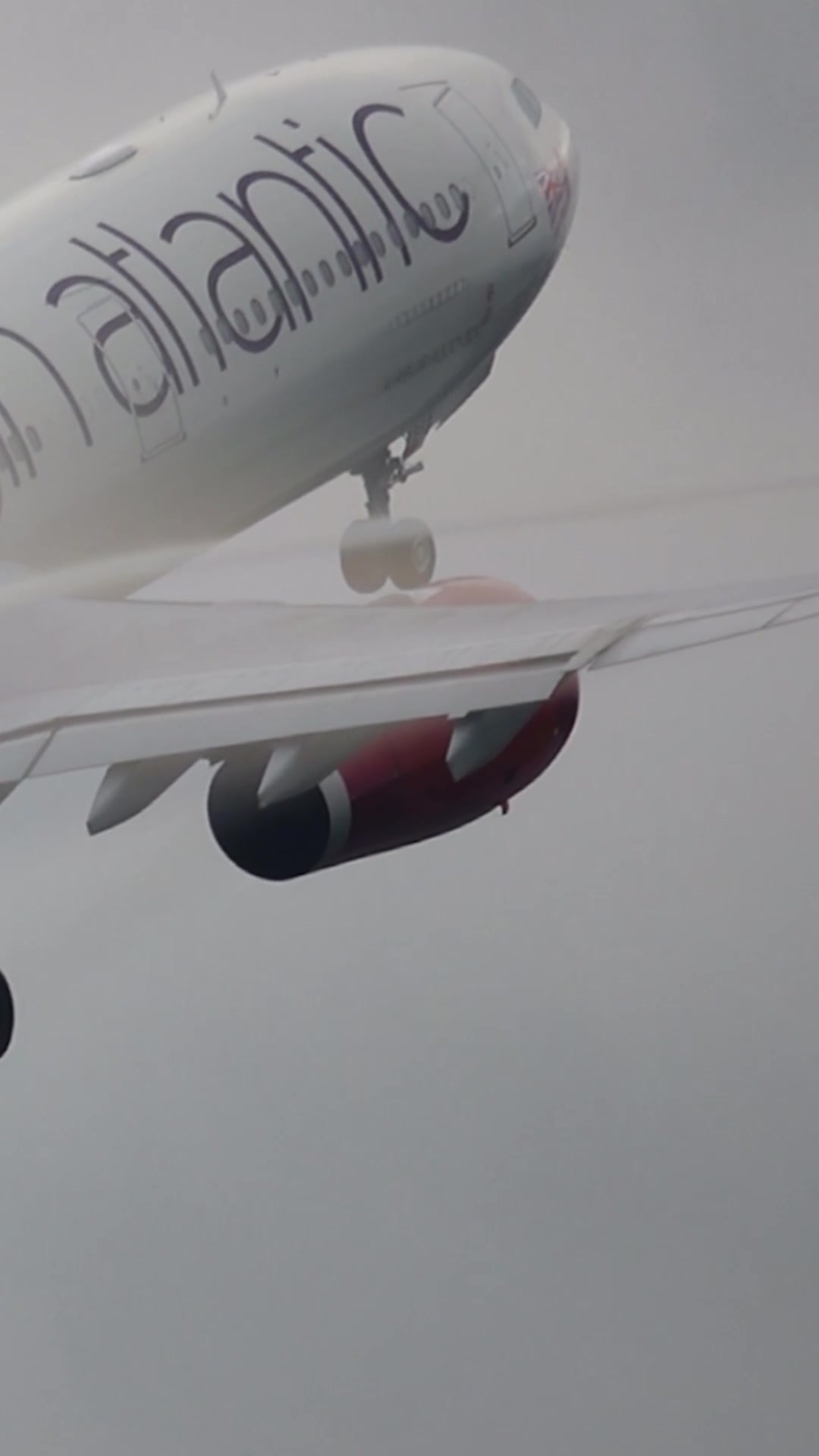 Check out this wing fluff ️ | Airliners Live | Facebook