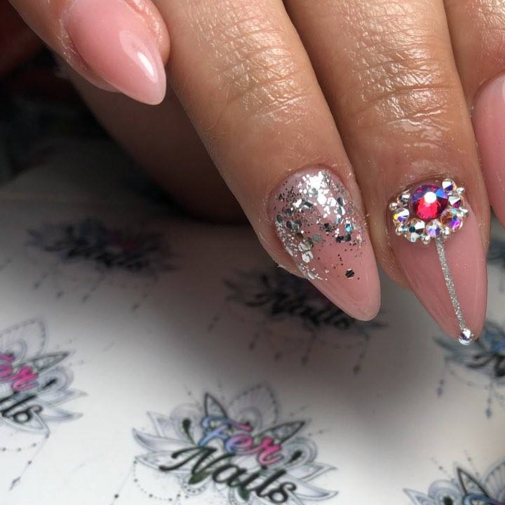 Fernails
