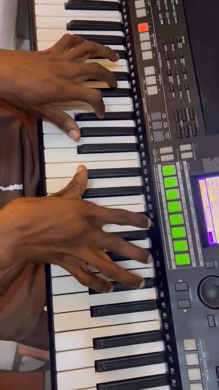 Yamaha PSR S 550 #musicians | Johnsonkeyz Piano Hub | Facebook