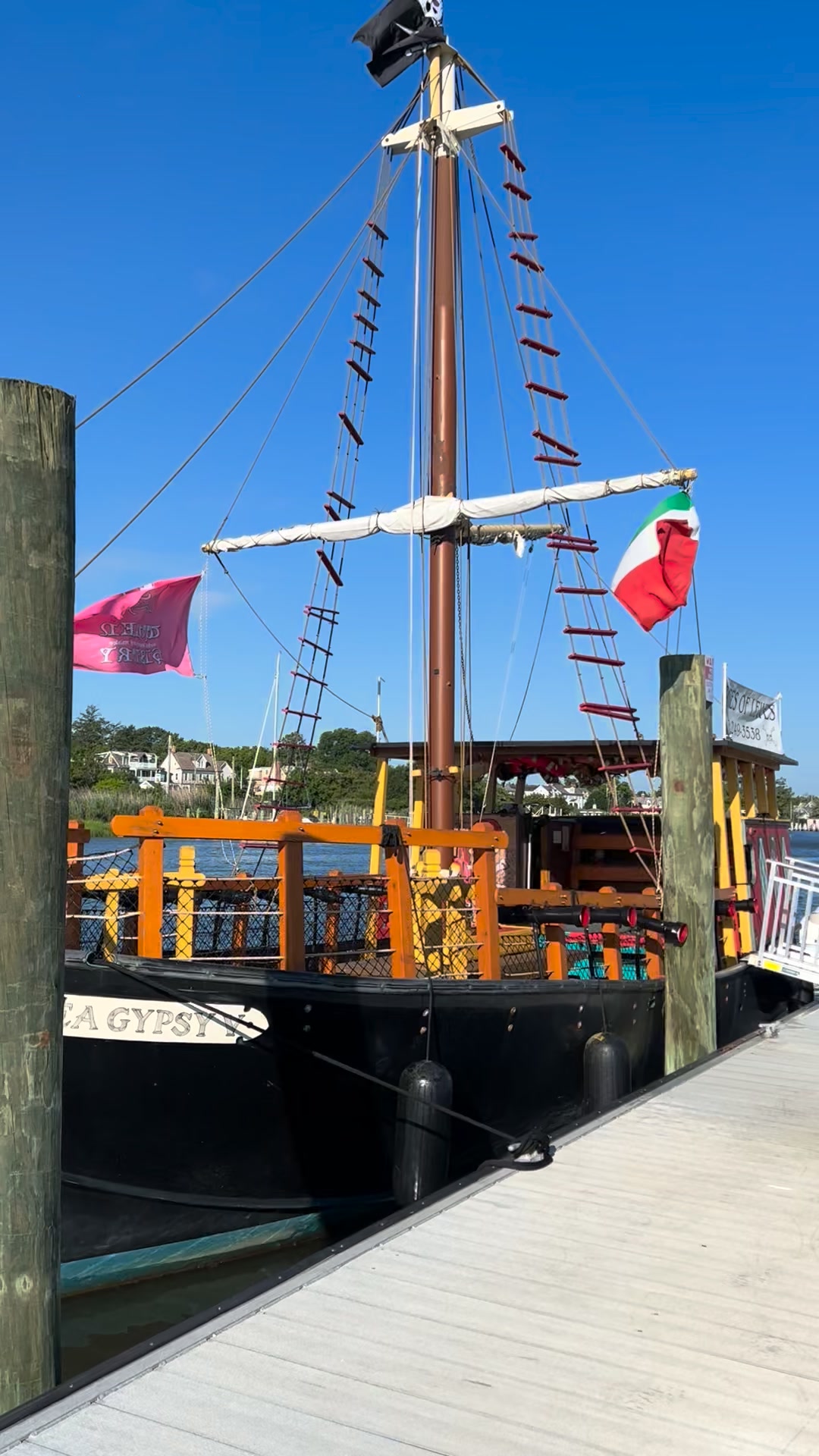 Devils gauntlet pirate ship | PirateDan Robin Blevins Catalano