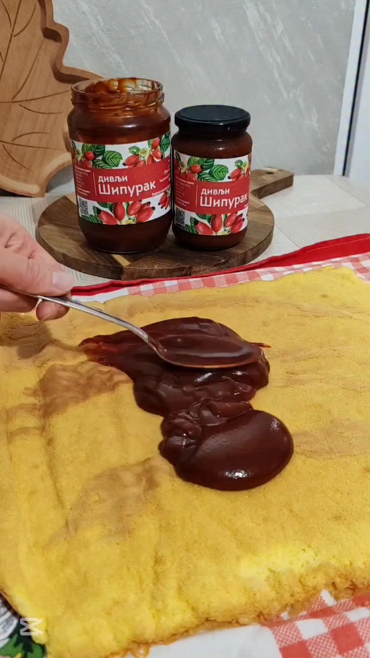 Žuti rolat sa džemom 💛 Recept & video @bojanine_djakonije ️ | Recepti ...